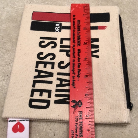 NWOT Breakups to Makeups makeup Bag an Peeps lip balm - Picture 16 of 16